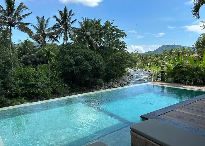 Uma Swari Villa